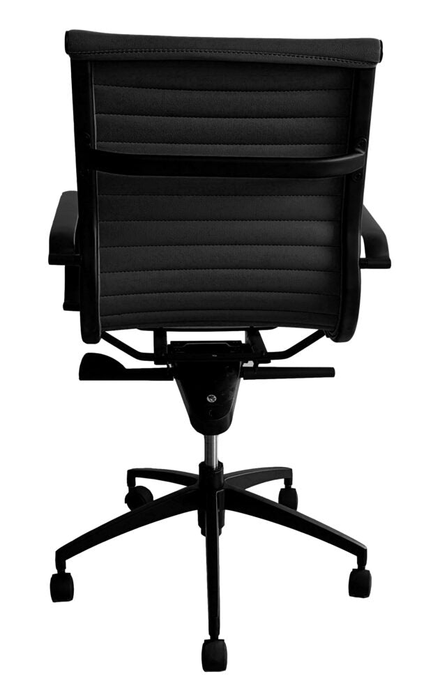 PU605 Medium Chair